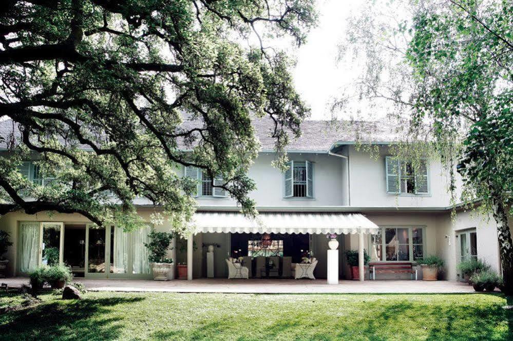 Hoeveld House Йоганнесбурґ Екстер'єр фото